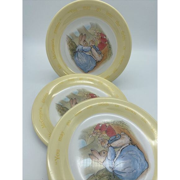 4 - Peter Rabbit Pottery Barn Kids Beatrix Potter Melamine Easter 9” Plate Set - Picture 1 of 4